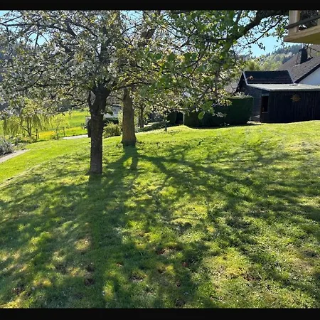 Gaestezimmer Waldblick בית אירוח