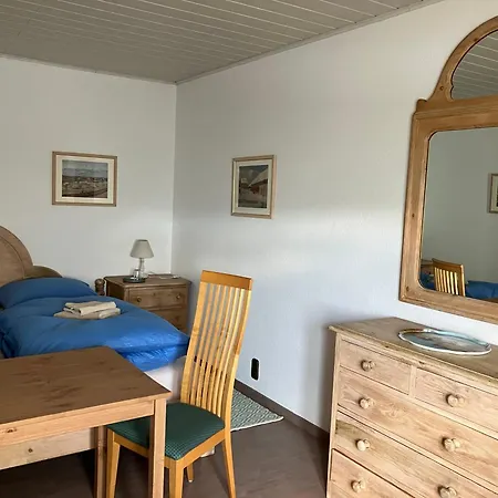 Gaestezimmer Waldblick בית אירוח *